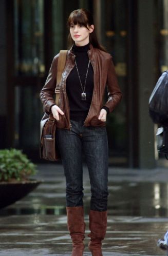 Anne Hathaway as Andy Sachs The Devil Wears Prada Outfits 13